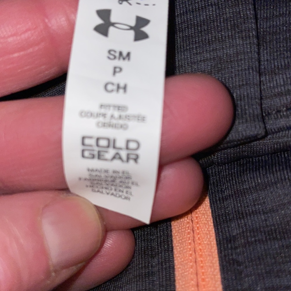 NWOT UA SMP new without tags tried on only - Picture 2 of 3